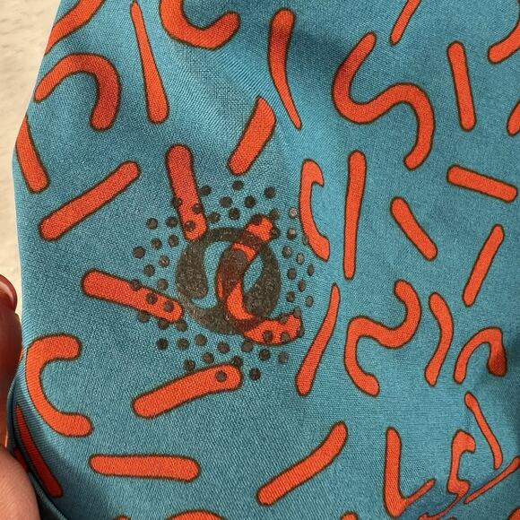 READ RARE Lululemon SeaWheeze Sz 6 Run Speed Shorts 2015 Cheetos Squiggles READ - Picture 4 of 12